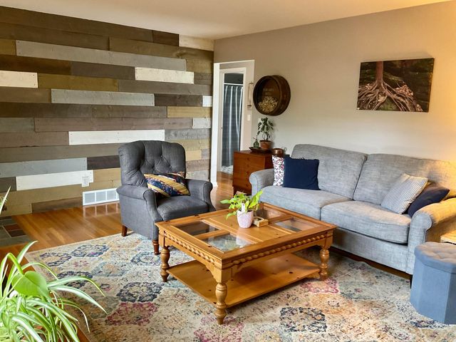 6389 Ambleside Drive, Columbus, OH 43229