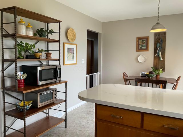 6389 Ambleside Drive, Columbus, OH 43229
