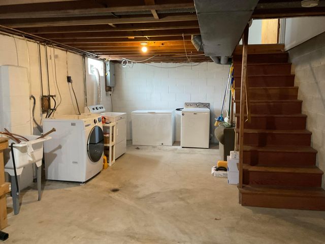 6389 Ambleside Drive, Columbus, OH 43229