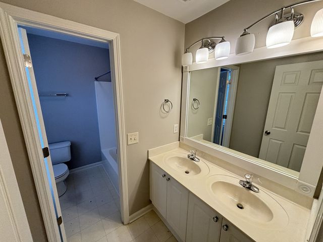 2220 Green Trails Dr, Antioch, TN 37013