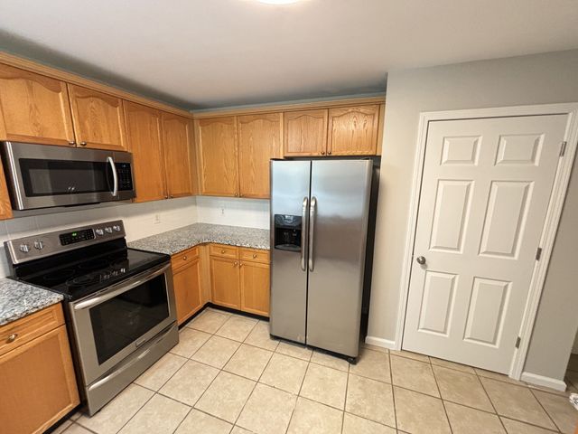 2220 Green Trails Dr, Antioch, TN 37013