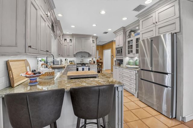 11740 N Lake Drive, Boynton Beach, FL 33436