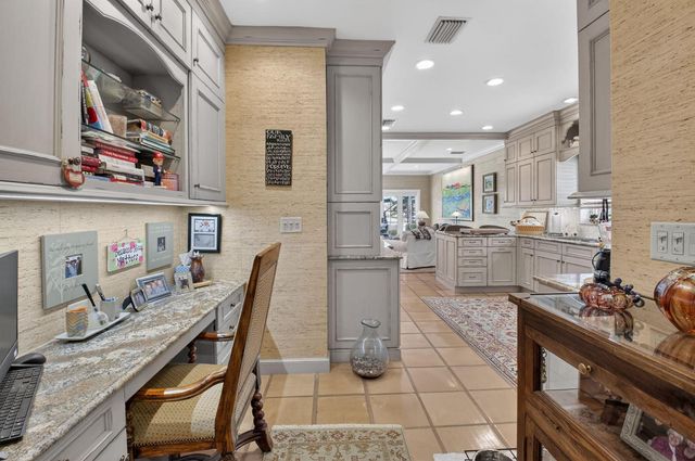 11740 N Lake Drive, Boynton Beach, FL 33436