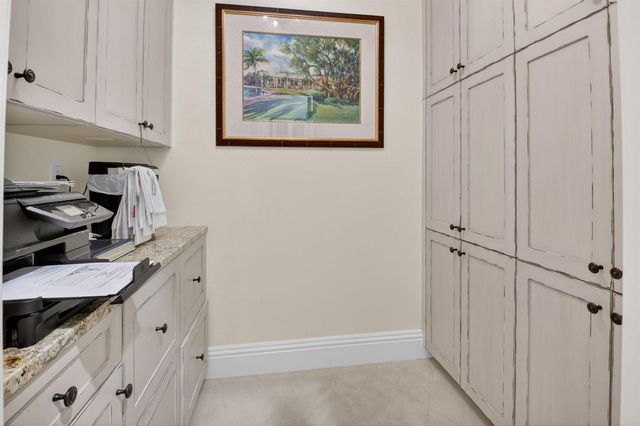 11740 N Lake Drive, Boynton Beach, FL 33436