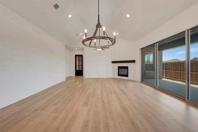 4729 Boyds Branch Drive, Arlington, TX 76005