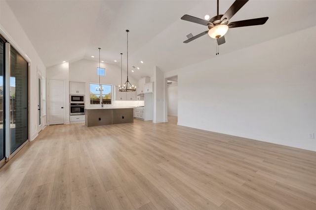 4729 Boyds Branch Drive, Arlington, TX 76005