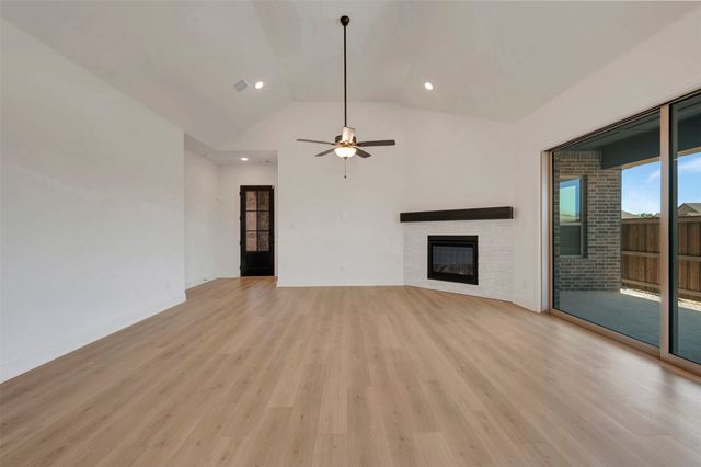 4729 Boyds Branch Drive, Arlington, TX 76005
