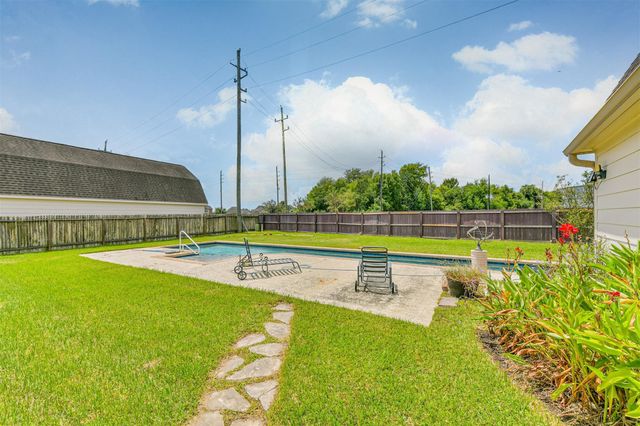 2614 Brahman Drive, Manvel, TX 77578