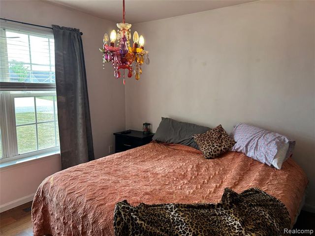8074 Bradbury Lane, Grand Blanc, MI 48439