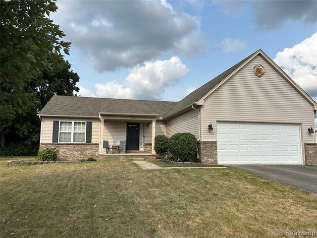 8074 Bradbury Lane, Grand Blanc, MI 48439