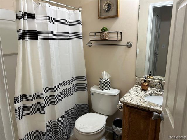 8074 Bradbury Lane, Grand Blanc, MI 48439
