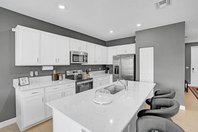 226 SE Woodbark Street, Port St Lucie, FL 34984