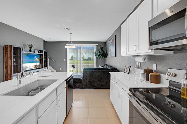 226 SE Woodbark Street, Port St Lucie, FL 34984