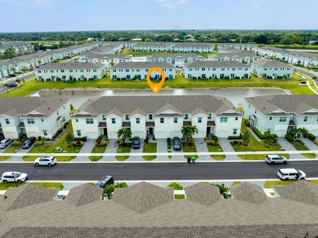 226 SE Woodbark Street, Port St Lucie, FL 34984