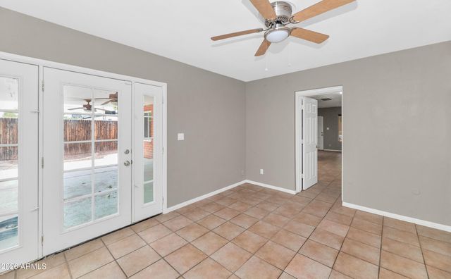 1127 S UNA Avenue, Tempe, AZ 85281