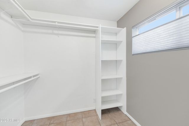 1127 S UNA Avenue, Tempe, AZ 85281