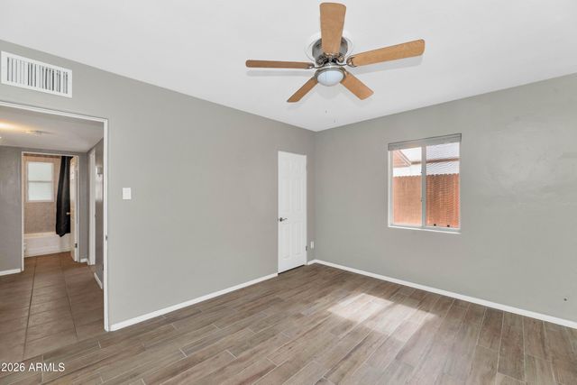 1127 S UNA Avenue, Tempe, AZ 85281