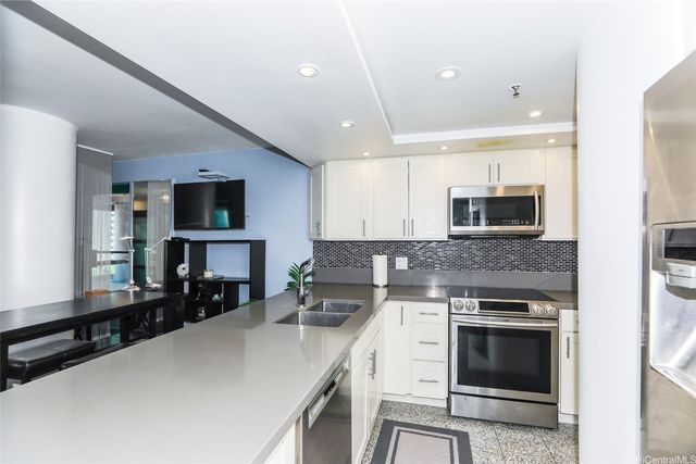 1888 Kalakaua Avenue 1100, Honolulu, HI 96815