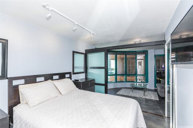 1888 Kalakaua Avenue 1100, Honolulu, HI 96815