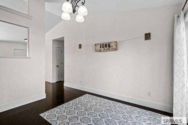 5461 E Elliott Street, Iona, ID 83427