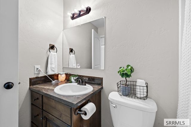 5461 E Elliott Street, Iona, ID 83427