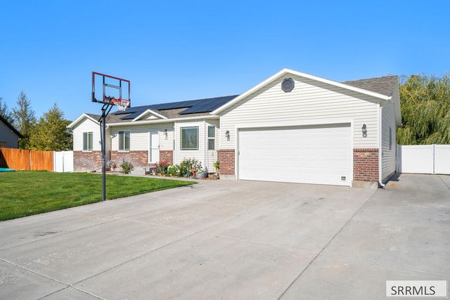 5461 E Elliott Street, Iona, ID 83427