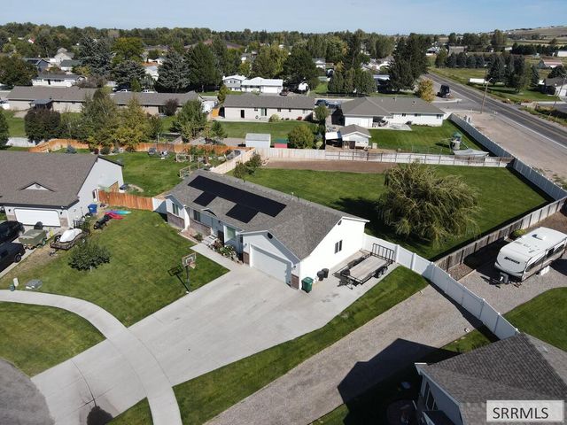 5461 E Elliott Street, Iona, ID 83427