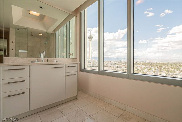 222 Karen Avenue 1901, Las Vegas, NV 89109