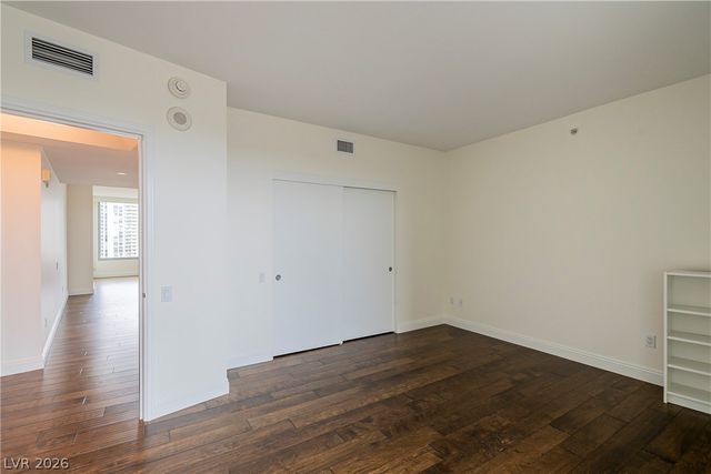 222 Karen Avenue 1901, Las Vegas, NV 89109