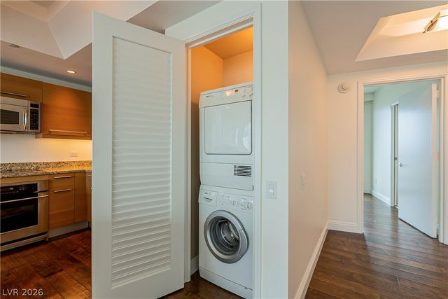 222 Karen Avenue 1901, Las Vegas, NV 89109