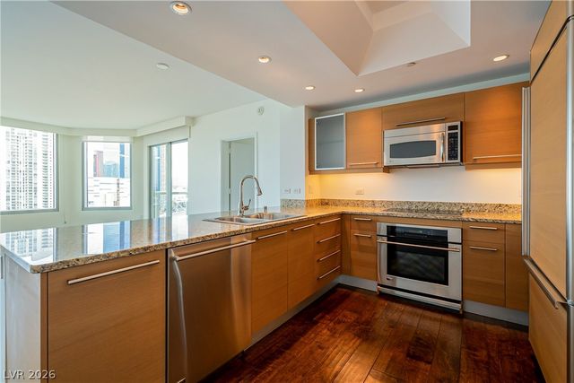 222 Karen Avenue 1901, Las Vegas, NV 89109