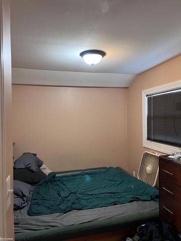 115 Robertson Street, Mount Clemens, MI 48043