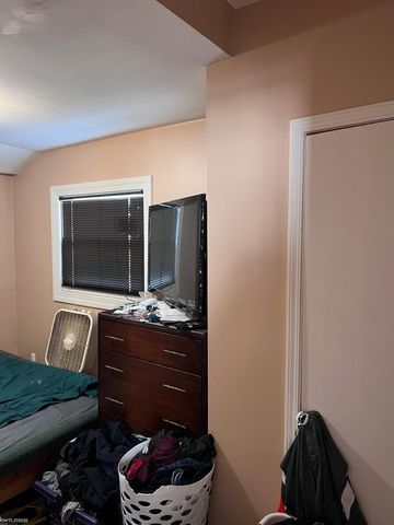 115 Robertson Street, Mount Clemens, MI 48043