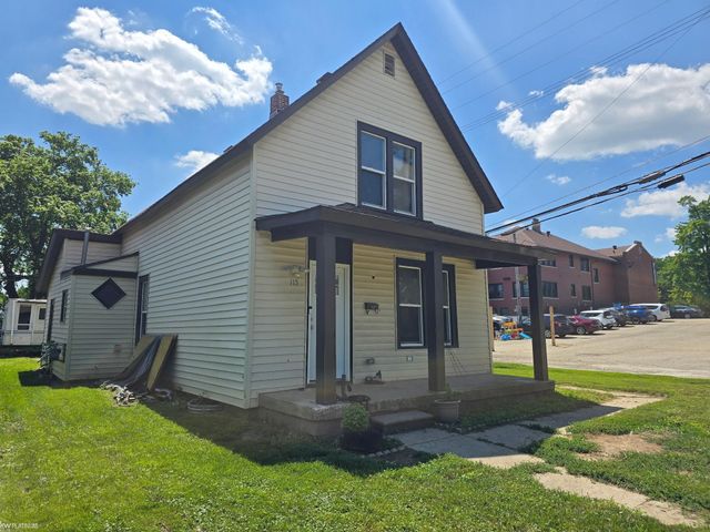 115 Robertson Street, Mount Clemens, MI 48043