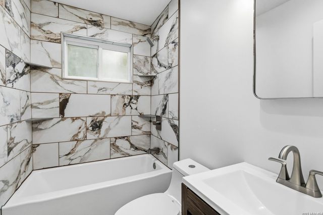 13638 Oak Breeze, Universal City, TX 78148