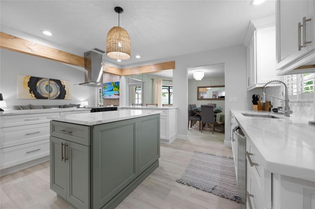 8108 12TH AVENUE NW, Bradenton, FL 34209