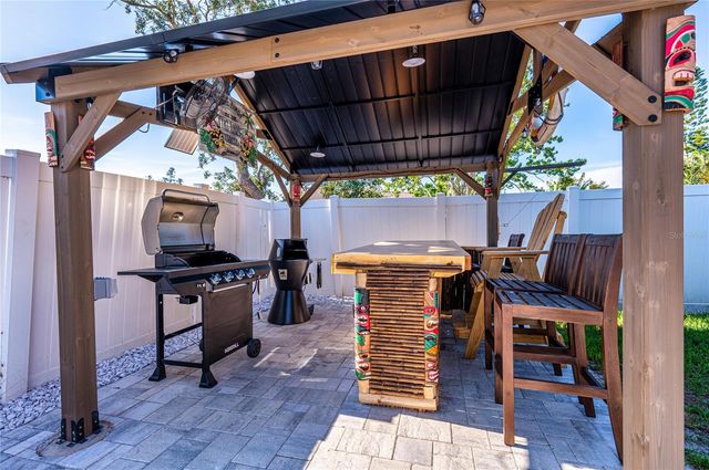 8108 12TH AVENUE NW, Bradenton, FL 34209