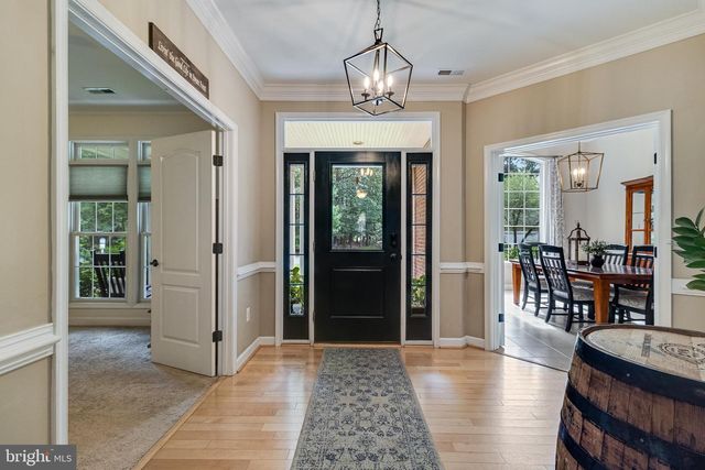 14855 KING CHARLES, Issue, MD 20645