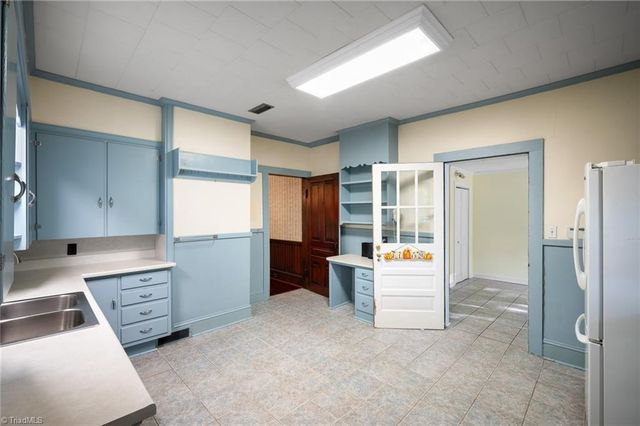 1412 Old Salisbury Road, Winston-salem, NC 27127