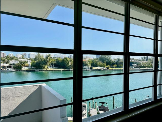 9101 E Bay Harbor Dr 406, Bay Harbor Islands, FL 33154