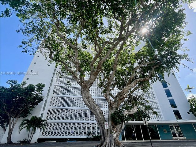 9101 E Bay Harbor Dr 406, Bay Harbor Islands, FL 33154