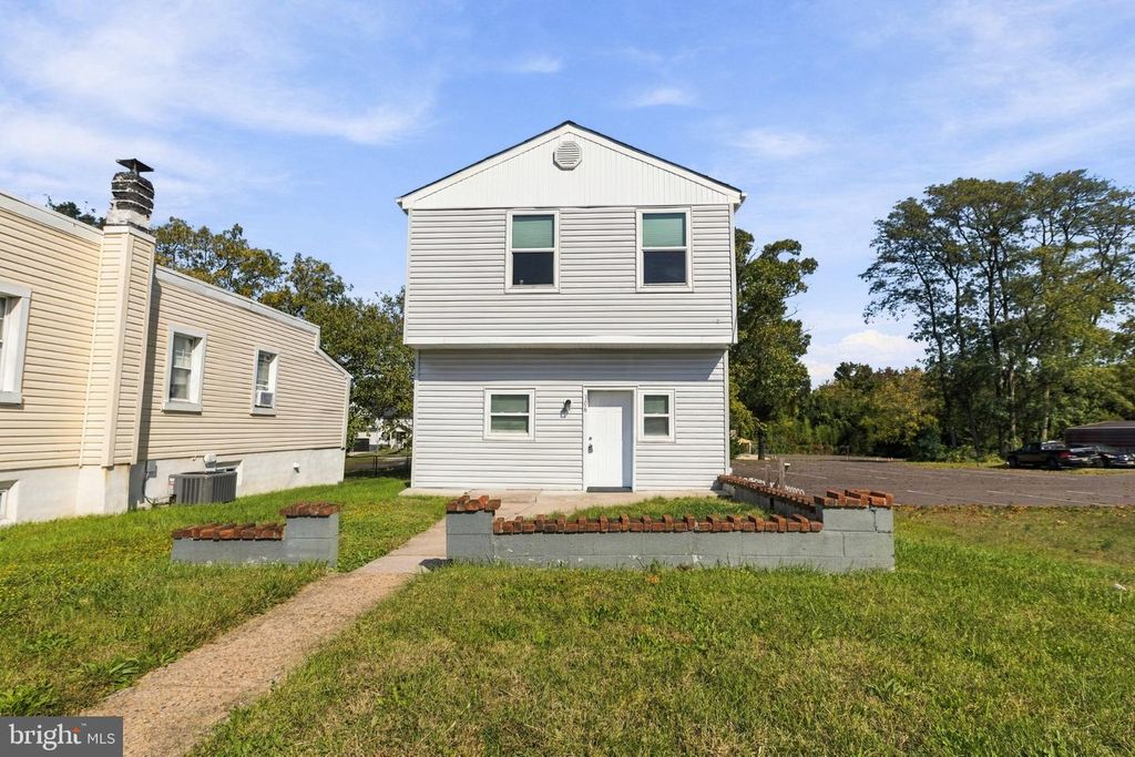 306 PARK AVE, WOODBURY, NJ 08096 — exterior