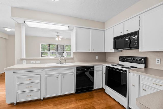 317 Hollywood Drive, Conroe, TX 77303