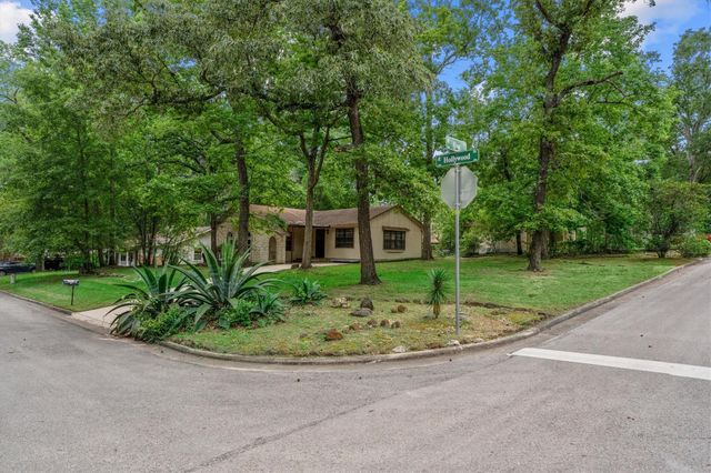 317 Hollywood Drive, Conroe, TX 77303