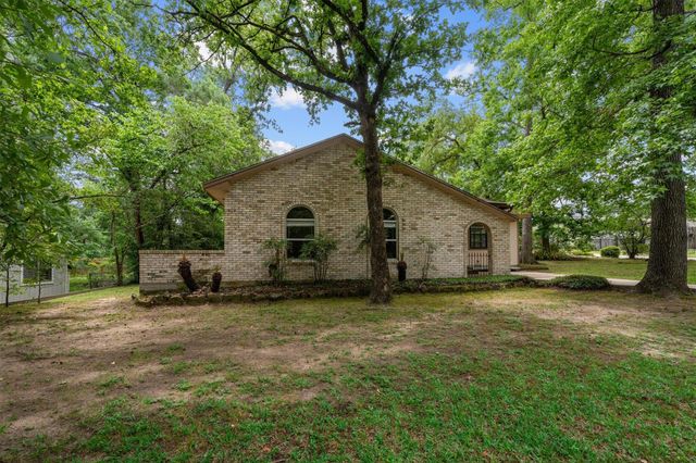 317 Hollywood Drive, Conroe, TX 77303