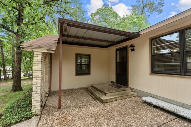 317 Hollywood Drive, Conroe, TX 77303