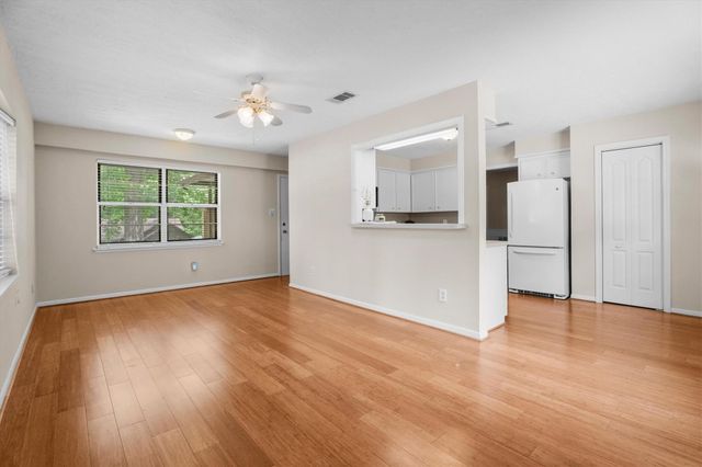 317 Hollywood Drive, Conroe, TX 77303