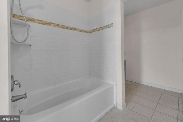 23 E OLEANDER DR, Mount Laurel, NJ 08054