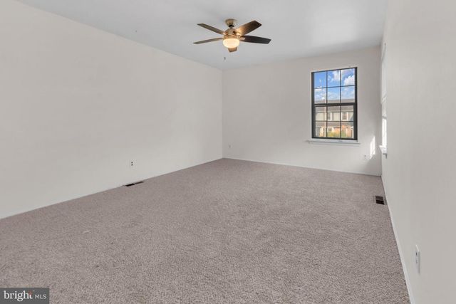 23 E OLEANDER DR, Mount Laurel, NJ 08054