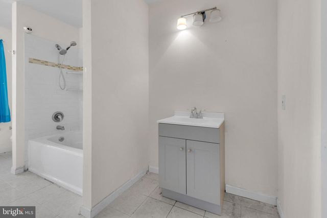 23 E OLEANDER DR, Mount Laurel, NJ 08054